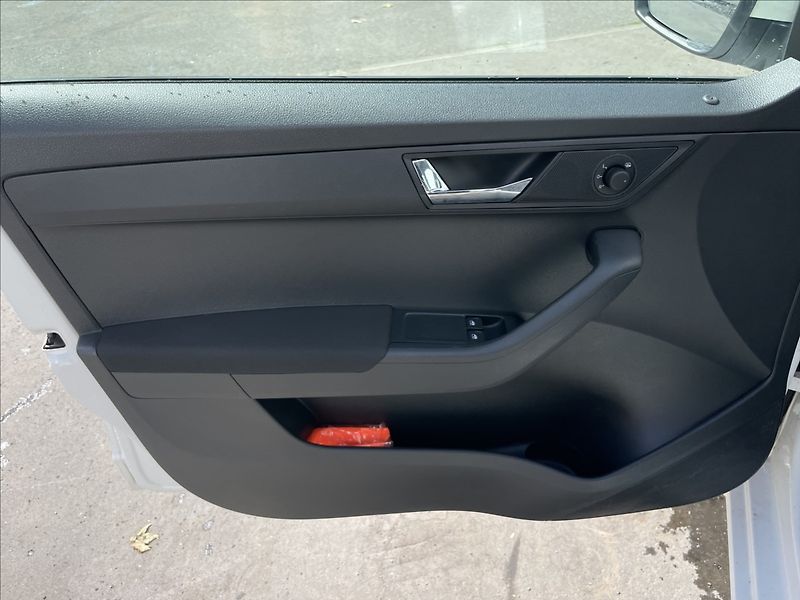 Škoda Fabia 1,0 TSI Combi Ambition Plus - fotka 15 z 24