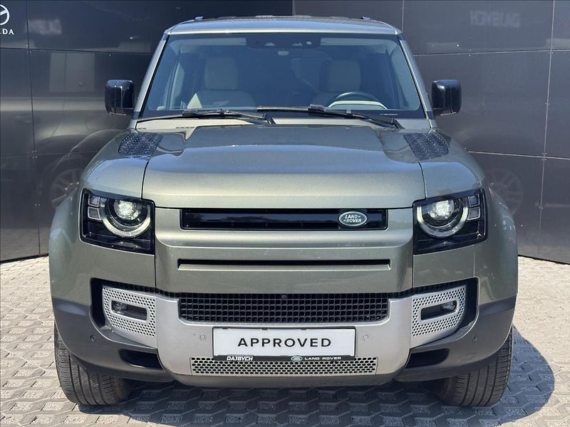 Land Rover Defender 3,0 110 D200 S AWD AT ČR DPH - fotka 4 z 28