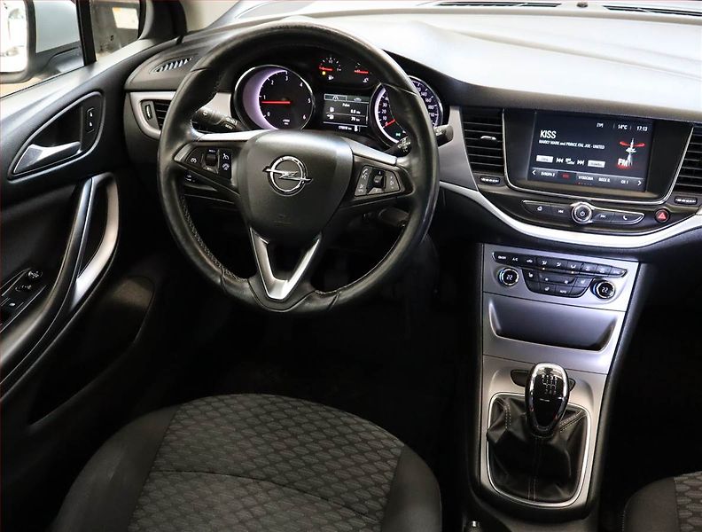 Opel Astra (2017) 1.6 CDTI, Serv.kniha, Tempomat - fotka 7 z 20