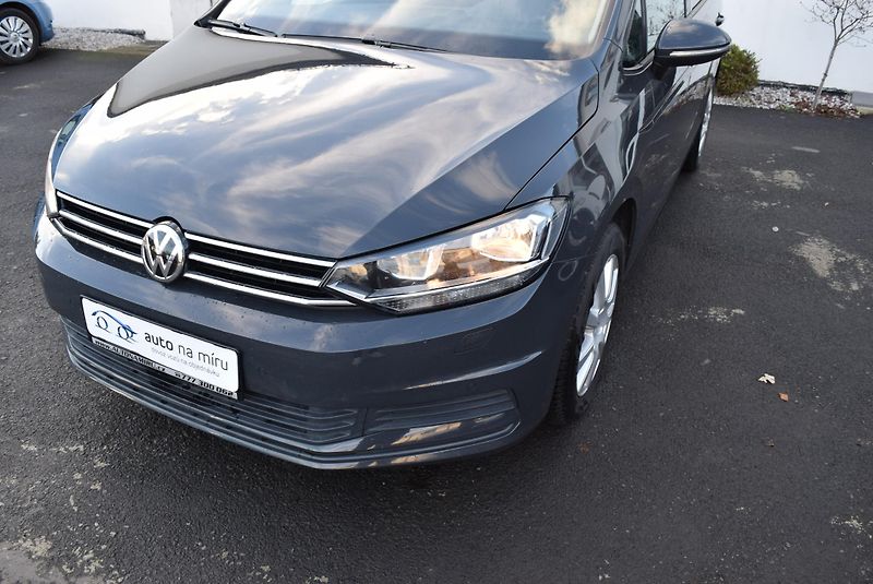 Volkswagen Touran (2017) 1.4TSI 110kw COMFORTLINE WEBAS - fotka 2 z 44