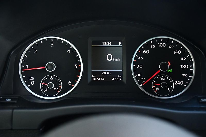 Volkswagen Tiguan 2.0TDi DSG 4MOTION - fotka 27 z 44