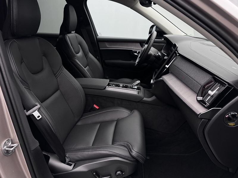 Volvo XC90 (2026) T8 AWD RECHARGE DARK PLUS 7m - fotka 26 z 29
