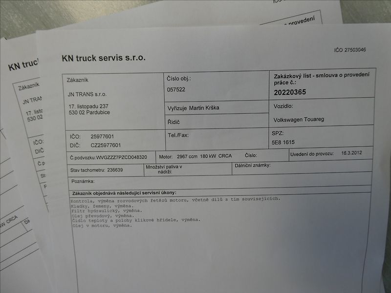 Volkswagen Touareg 3,0 TDi V6 180kW,2xkola,závěs - fotka 47 z 50
