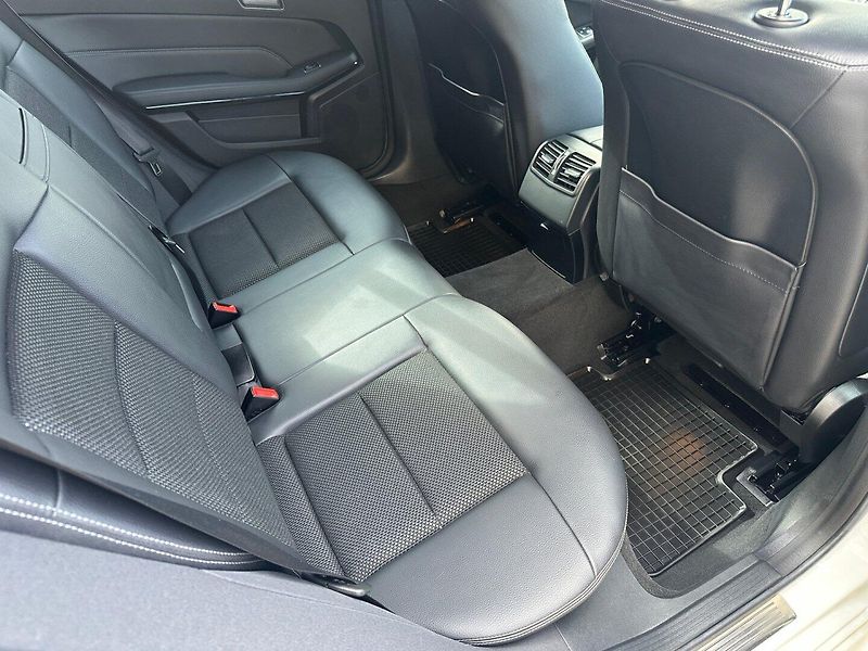 Mercedes-Benz Třídy E (2016) 220Cdi Avantgarde 9G-Tronic - fotka 15 z 25
