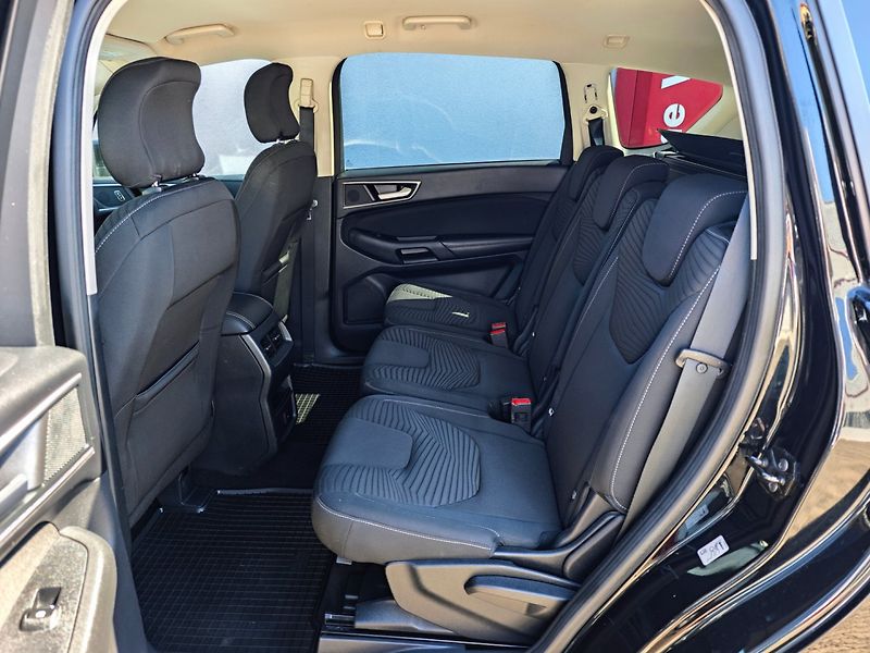 Ford S-MAX (2015) 2.0 TDCI 110kW NAVI 7 míst - fotka 14 z 42