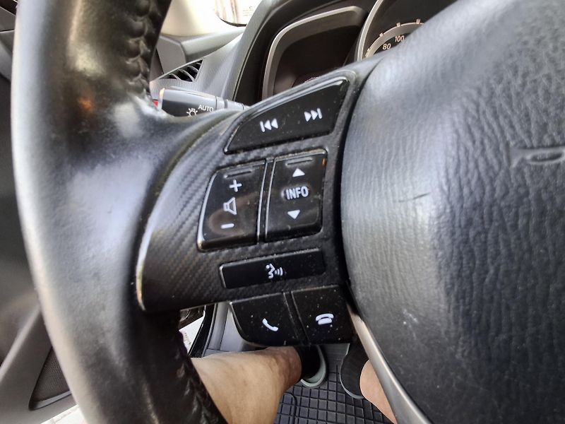 Mazda 2 1.5 benzin  - fotka 36 z 41