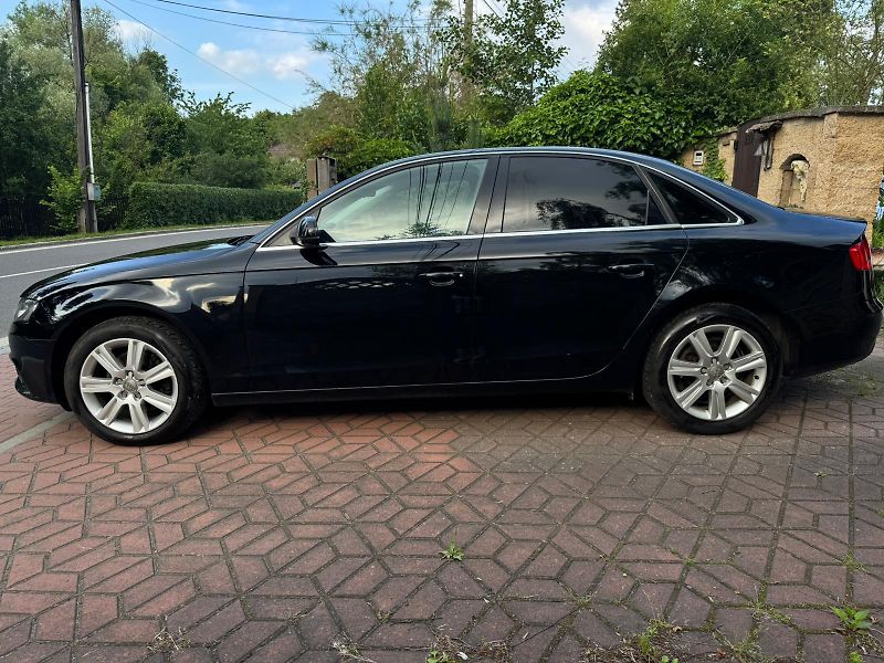 Audi A4 (2012) 2.0TDi ČR VÝBAVA SERVIS ČIDLA - fotka 25 z 26