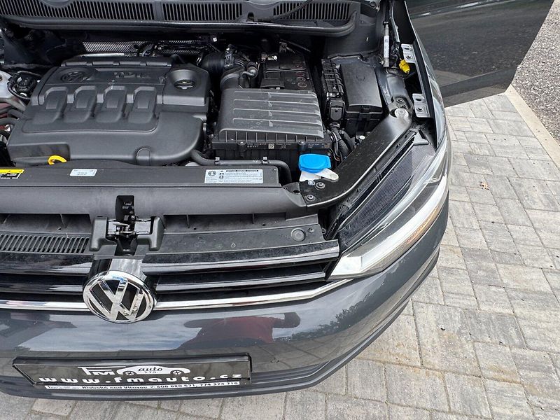 Volkswagen Touran (2018) 1.6 TDi - fotka 31 z 31