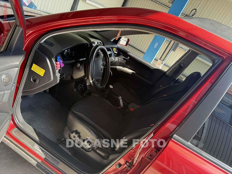 Kia Sportage (2006) 2.0 CRDi 4x4, ČR, autoAC - fotka 3 z 3