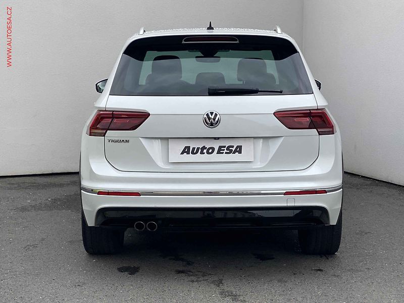 Volkswagen Tiguan (2017) 2.0TDI 4x4, 1.maj,ČR, R-Line - fotka 5 z 20