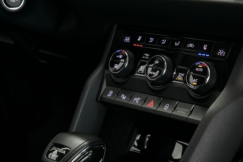Škoda Kodiaq 2.0TDI 147kW 4x4 L&K Tažné DCC - fotka 27 z 45