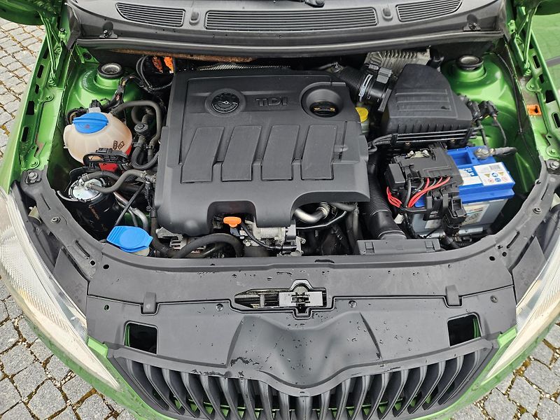 Škoda Fabia (2010) 1.6TDI 66KW, PĚKNÝ STAV, SPLÁT - fotka 17 z 30