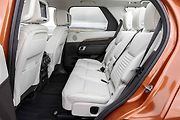 Land Rover Discovery.