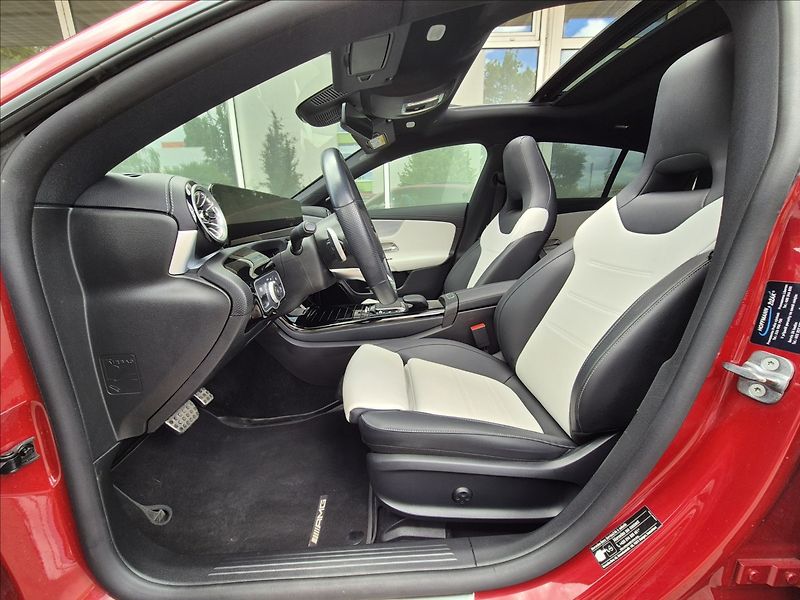 Mercedes-Benz CLA 200 SB*ČR*AMG*LED*KAM*PANO - fotka 18 z 42