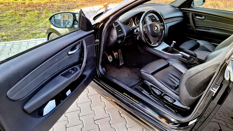 BMW Řada 1 135i e82 Mpacket - fotka 11 z 43