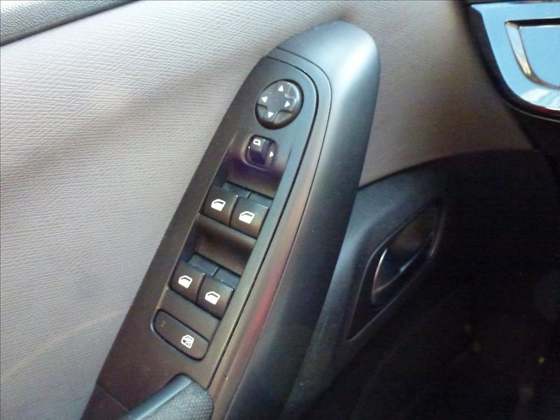 Citroën C4 Picasso 1,2 Pure Tech 110 Nové rozvody - fotka 31 z 42
