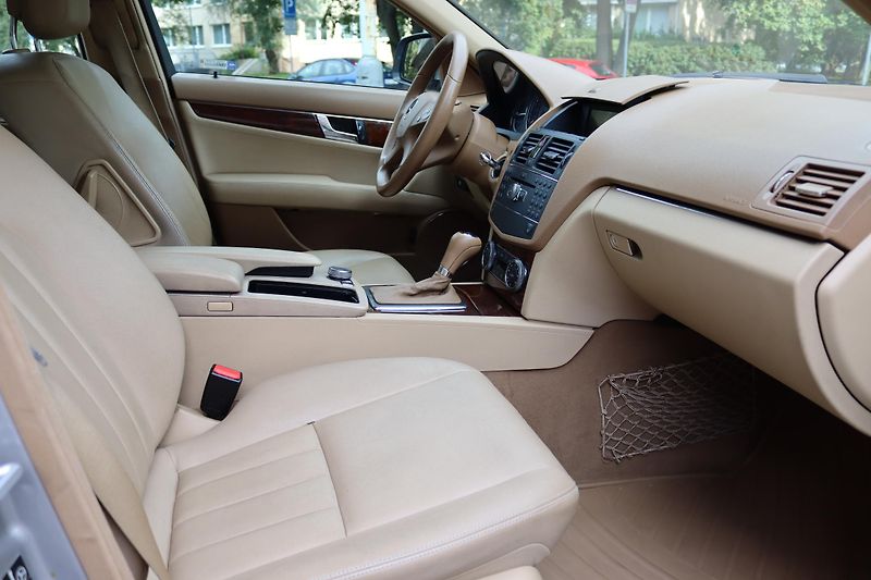 Mercedes-Benz Třídy C C220 (W204) ELEGANCE - fotka 38 z 40