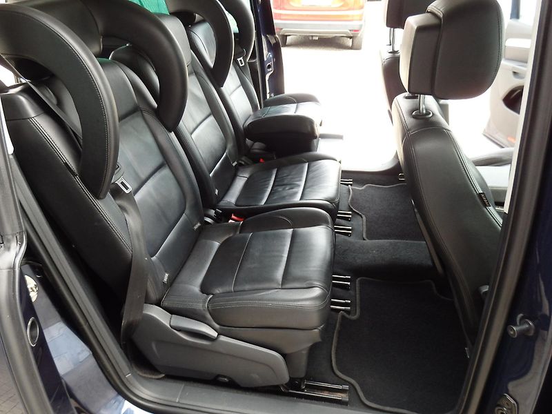 Volkswagen Sharan 2.0 TDI 130 kW - fotka 10 z 39