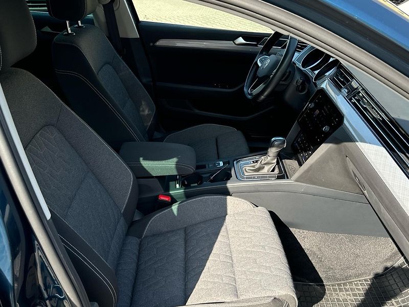 Volkswagen Passat Business 2.0 TDI 110 kW DSG Va - fotka 12 z 26