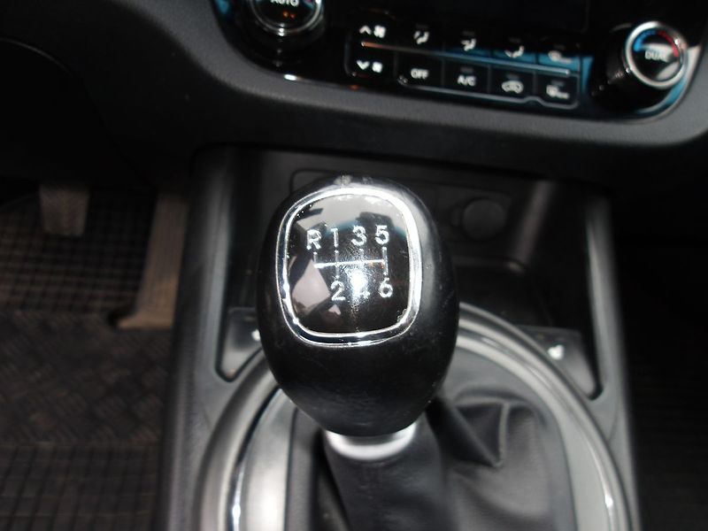 Kia Sportage 1,6GDi 99 kW ČR Serv.kn! - fotka 16 z 32