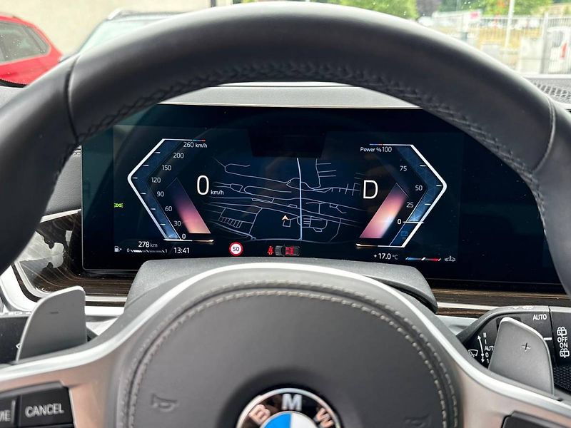 BMW X5 3,0 210 kW xDrive30d - fotka 37 z 55