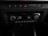 Škoda Fabia (2018) Style Plus 1.0 TSI, Navi - náhled 11