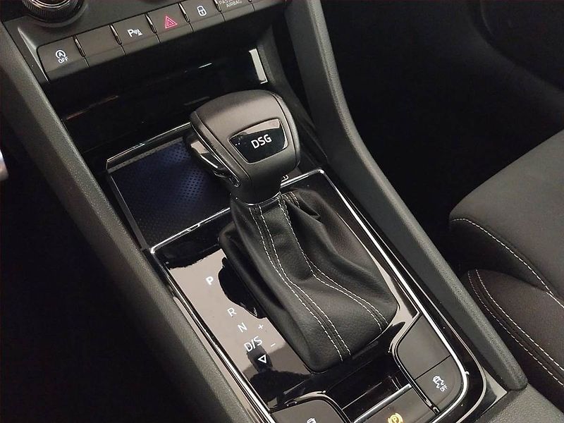 Škoda Karoq (2020) Sportline 1.5 TSI - fotka 17 z 24