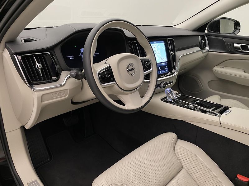 Volvo V60 T6 AWD BRIGHT ULTRA - fotka 4 z 66