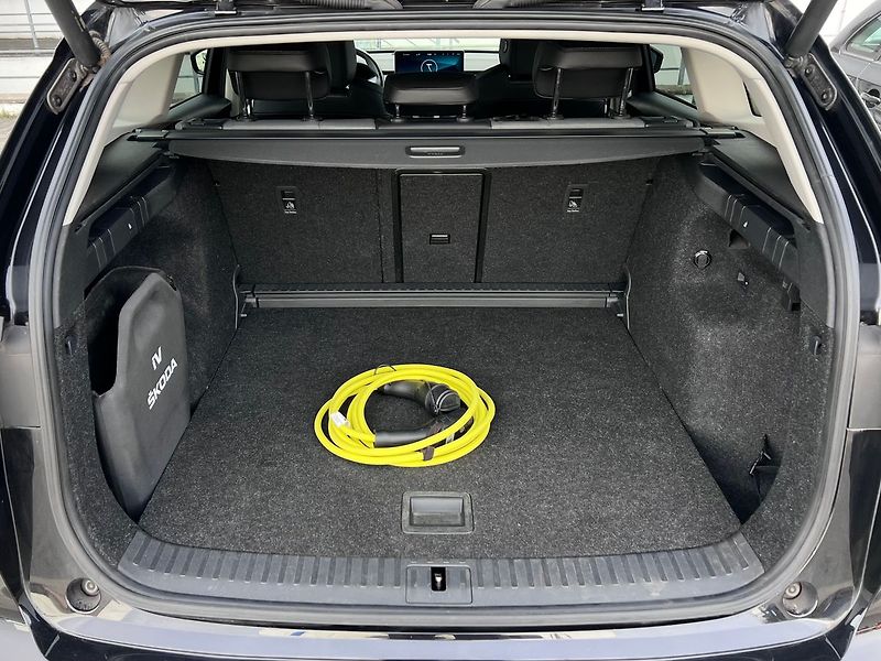 Škoda Enyaq iV 60 132 kW-TAŽNÉ-P.KAMERA - fotka 46 z 49