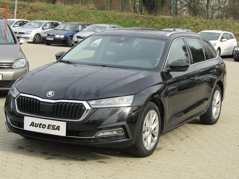 Škoda Octavia (2021) 2.0TDi, Style, DSG, +kola - fotka 3 z 18