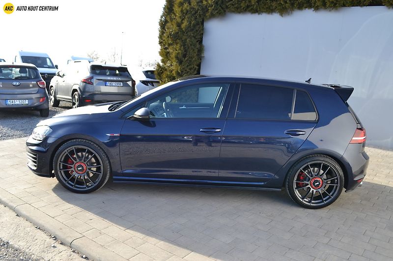 Volkswagen Golf VII    2.0TSI -162KW   GTI - fotka 2 z 39