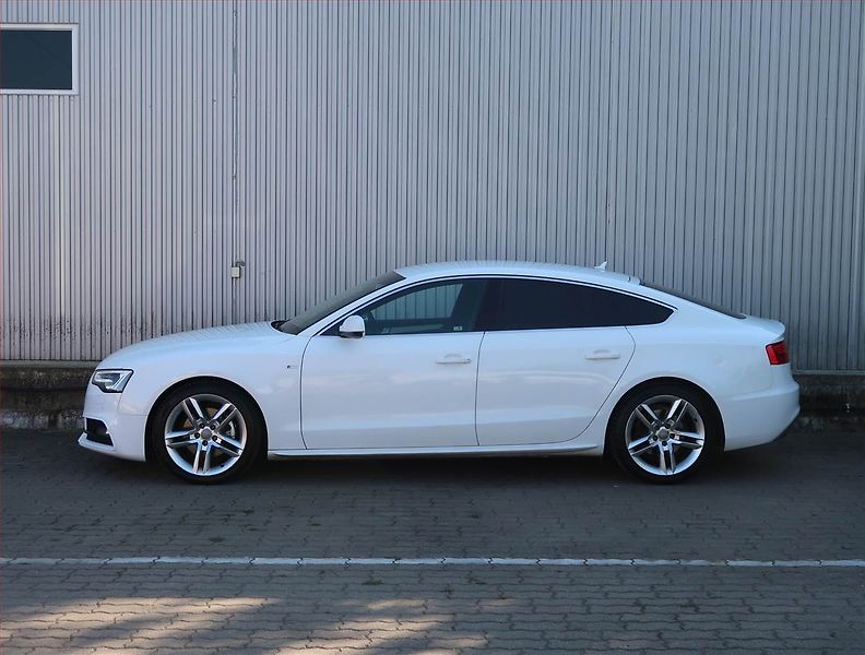 Audi A5 (2014) S-Line 2.0 TDI, 4X4, Automat - fotka 3 z 20