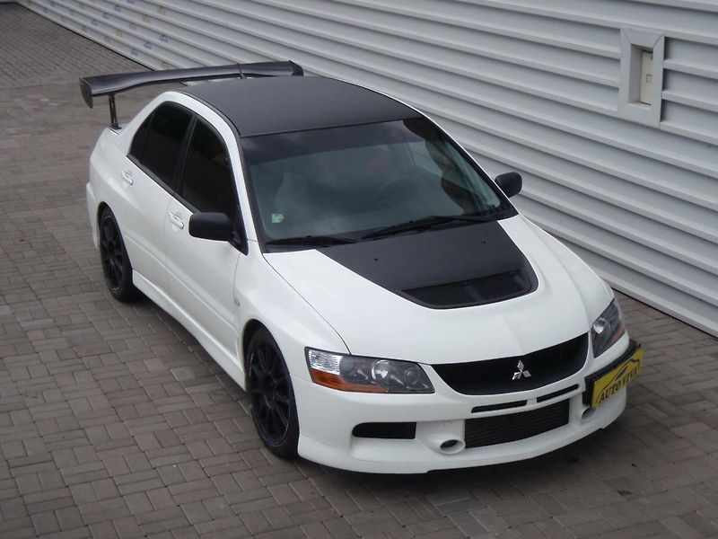 Mitsubishi Lancer 2,0i EVO IX Motor KOMVET 4WD - fotka 3 z 5
