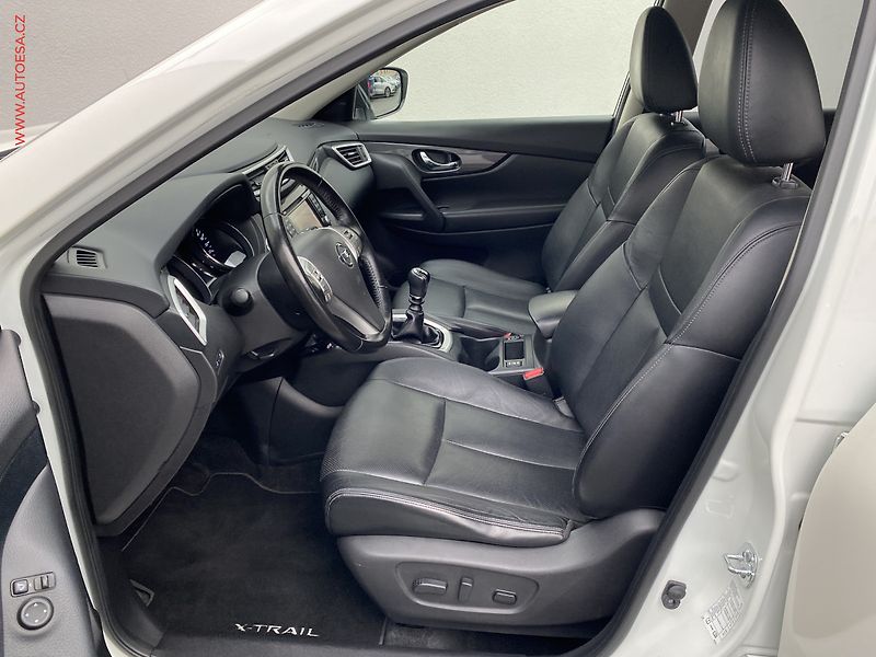 Nissan X-Trail (2015) 1.6dCi, Tekna, TZ, panor - fotka 9 z 17