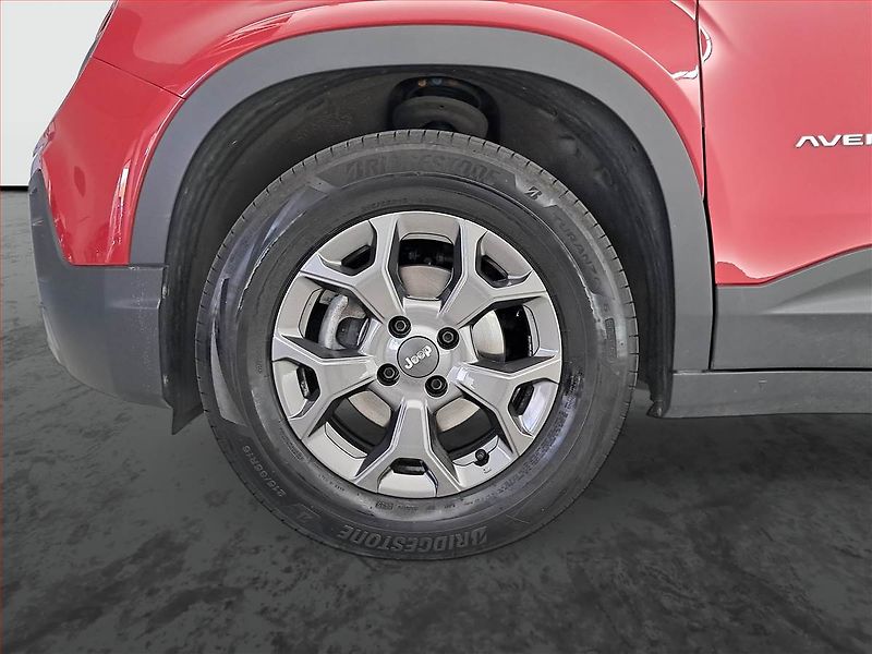 Jeep Avenger (2025) 1.2 Turbo - fotka 15 z 18