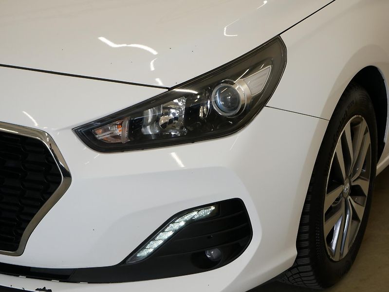 Hyundai i30 - fotka 9 z 25