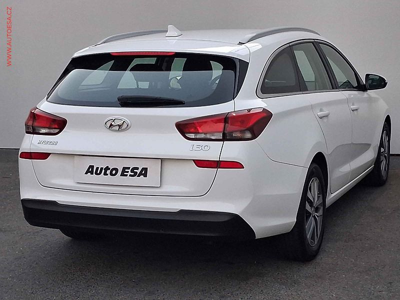 Hyundai i30 (2017) 1.4T-GDi - fotka 4 z 19