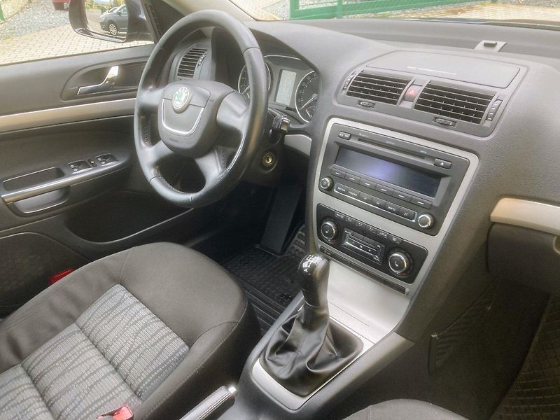 Škoda Octavia 1,6TDi (77kW)*PŮVOD ČR* - fotka 9 z 18