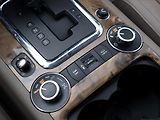 Volkswagen Touareg 3,0 TDI V6 176kW Tiptronic CZ - náhled 30