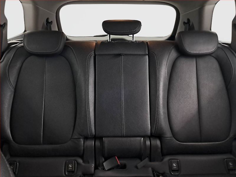 BMW Řada 2 (2016) 218d Gran Tourer, Automat - fotka 10 z 18