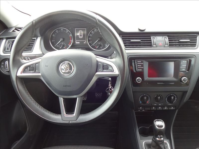 Škoda Rapid 1.2TSI 66kW - fotka 35 z 46