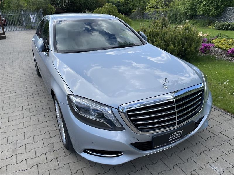 Mercedes-Benz Třídy S S 350 d 4Matic - fotka 3 z 33
