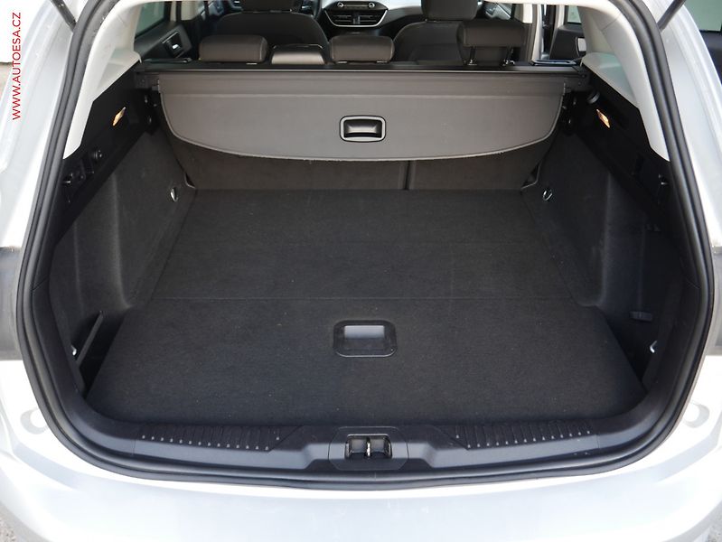 Ford Focus (2019) 1.5TDCi, ČR, LED, AC - fotka 8 z 19