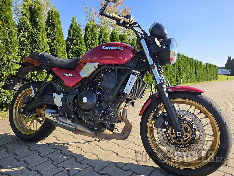 Kawasaki Z 650 RS (2023) - fotka 1 z 15