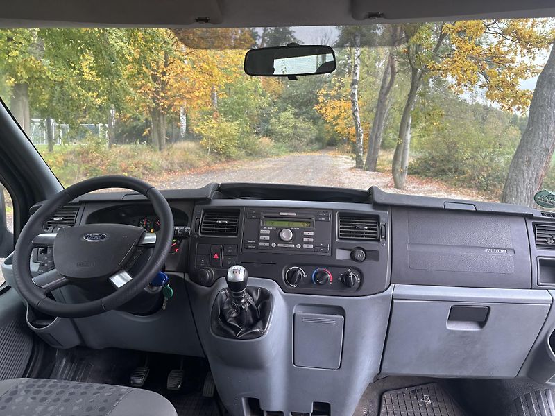 Ford Transit 300 L1H2 5 MÍST TREND 115 PS - fotka 7 z 17