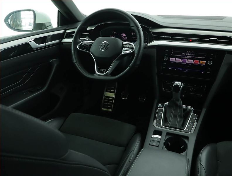 Volkswagen Arteon (2021) R-line 1.5 TSI - fotka 7 z 17