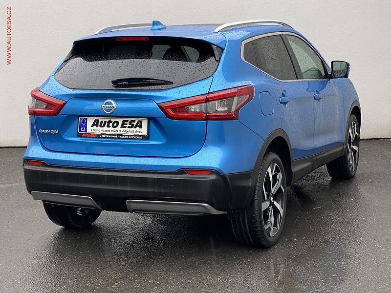 Nissan Qashqai (2017) 1.6 DiG-T, Tekna, LED, kůže - fotka 4 z 20