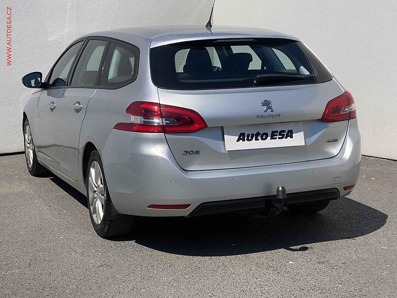 Peugeot 308 (2016) 1.6HDi, AC, tempo, park.čidla - fotka 6 z 15