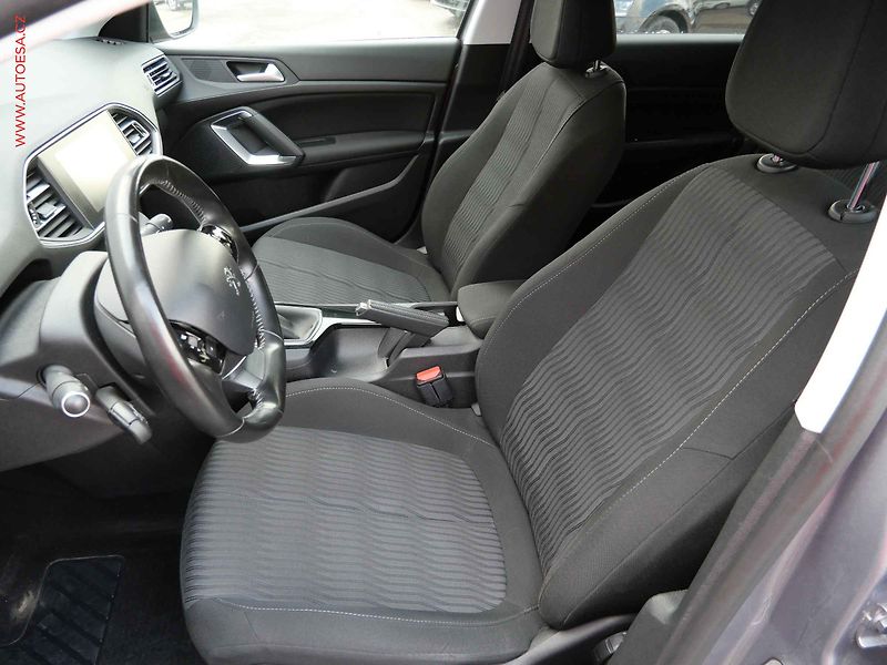Peugeot 308 (2015) 1.2 PT, ČR, Active - fotka 9 z 18