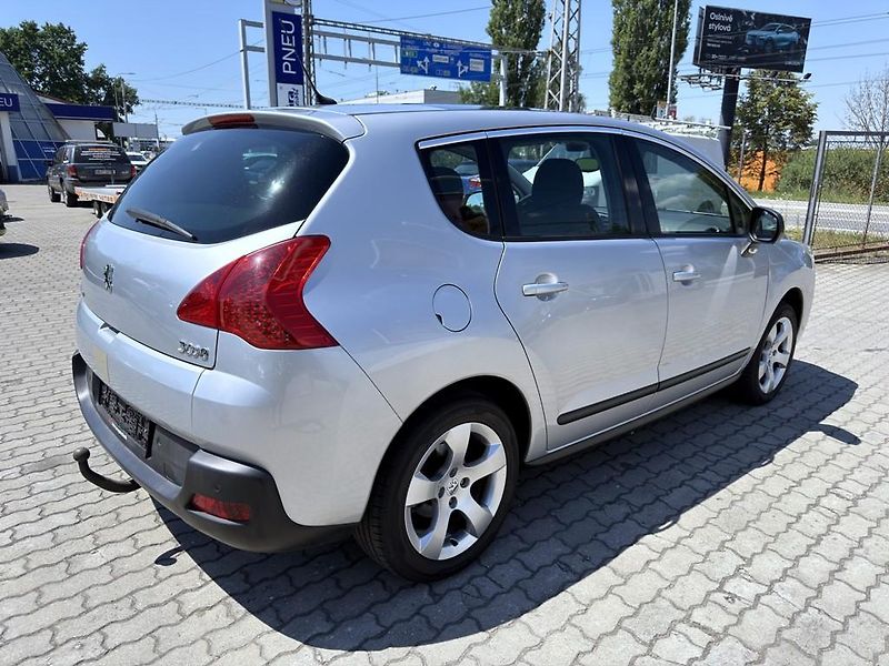 Peugeot 3008 1.6i 88 kW panorama - fotka 5 z 18